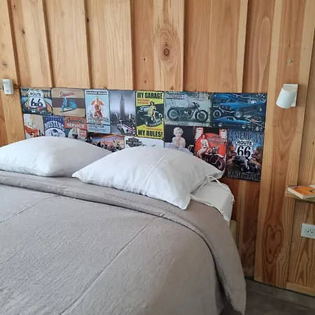 Escale A La Hume 2 *