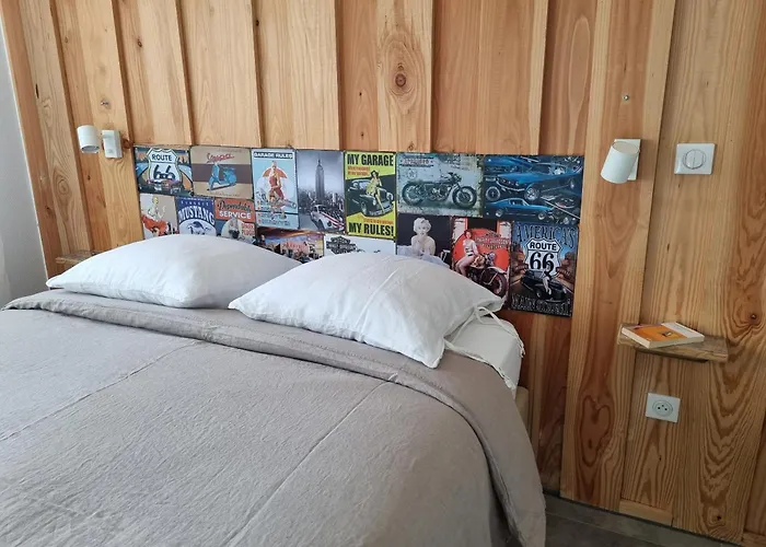 Escale A La Hume 2 *