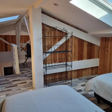 Escale A La Hume 2 דירה *