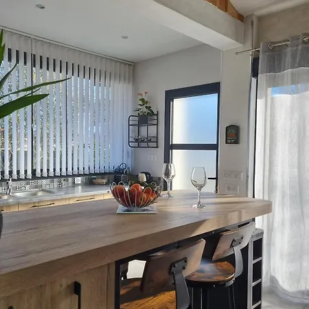 Escale A La Hume Apartment *